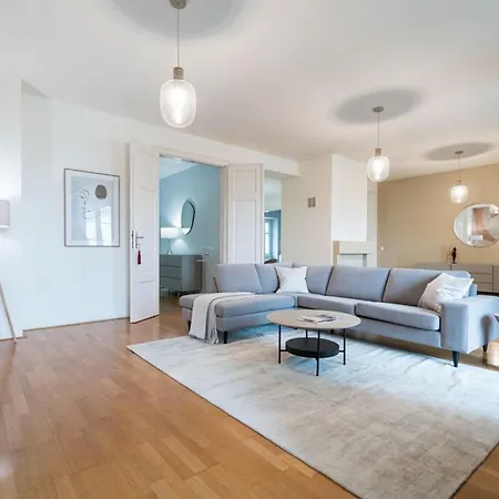 Design Altstadt Sued Apartment Cologne