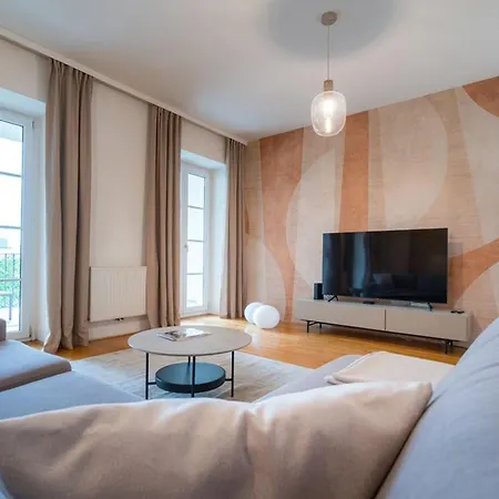 Design Altstadt Sued * Cologne