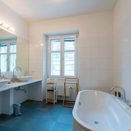 Design Altstadt Sued Apartment