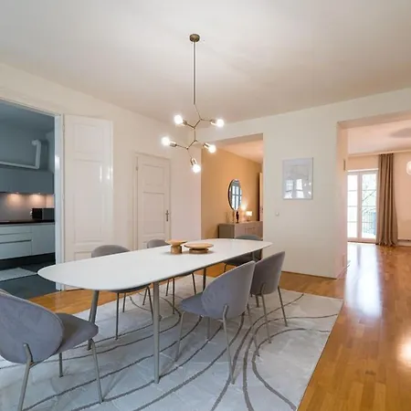Design Altstadt Sued Appartement *