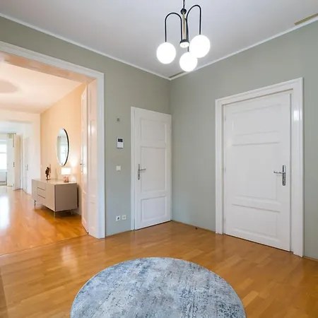 Design Altstadt Sued Appartement Keulen