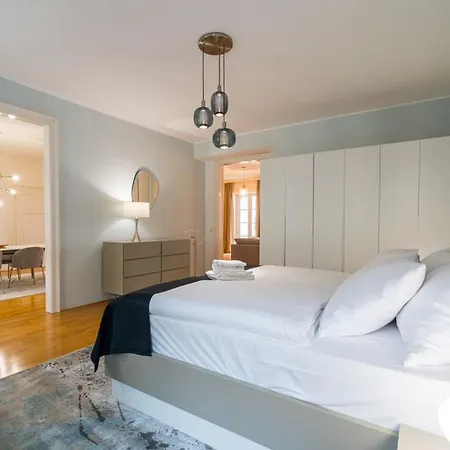 Design Altstadt Sued Appartement Keulen
