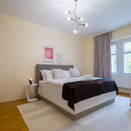 Design Altstadt Sued * Kolonia